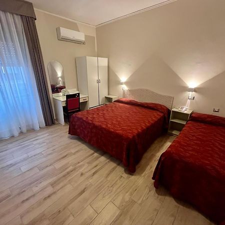 Pisani Hotel San Nicola La Strada Екстериор снимка