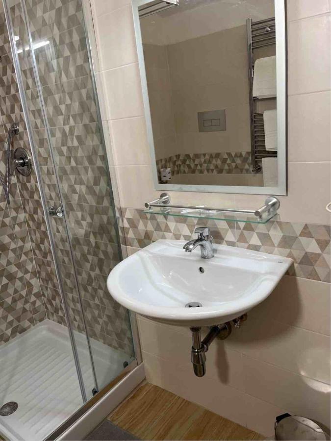 Pisani Hotel San Nicola La Strada Екстериор снимка