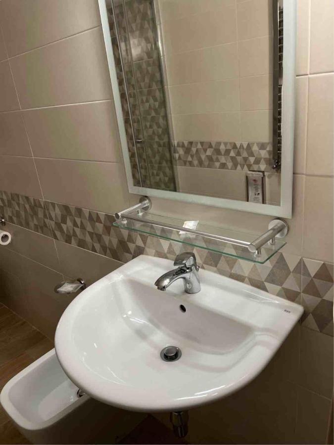 Pisani Hotel San Nicola La Strada Екстериор снимка