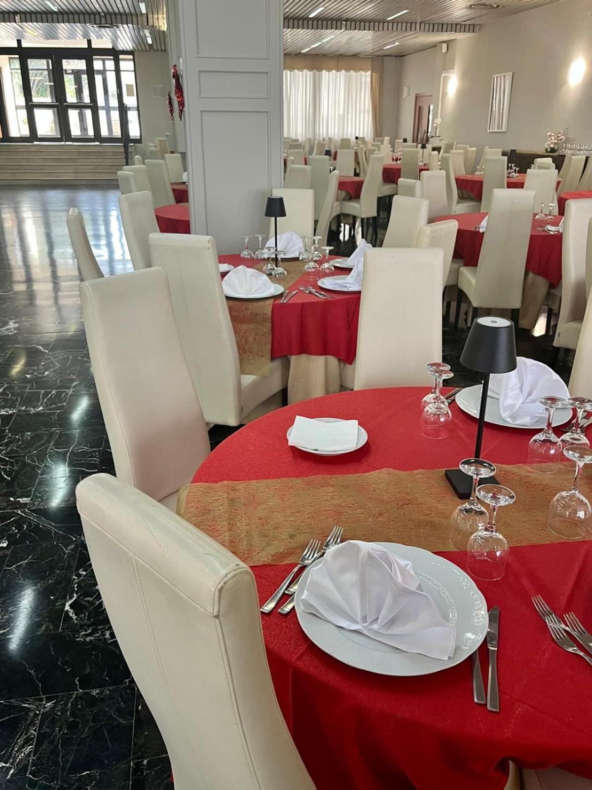 Pisani Hotel San Nicola La Strada Екстериор снимка
