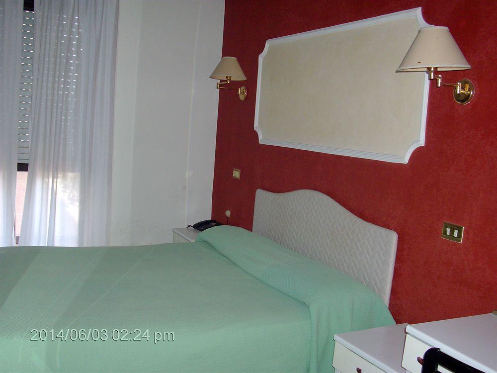 Pisani Hotel San Nicola La Strada Екстериор снимка